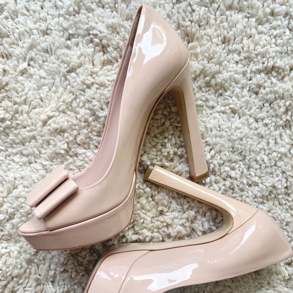 MIU MIU Feminine Neutral Heels - Picture 2 of 4